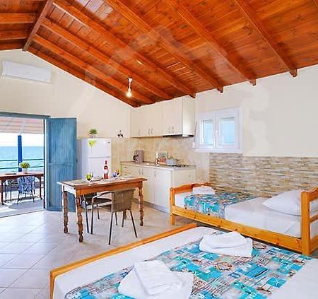Avgoustos Beach House Skála Kallirákhis 外观 照片